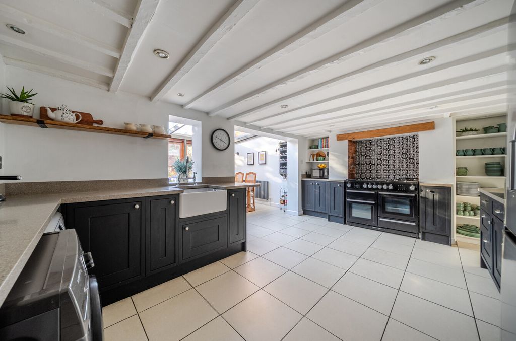 Property photo 3 of 16 1420978-12-69A5ba...