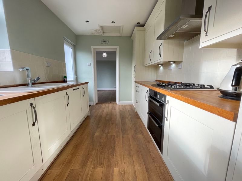 Property photo 3 of 15 Photo 8