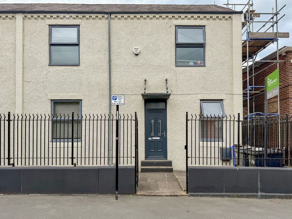 Property photo 1 of 22