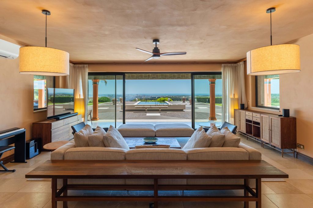 Property photo 3 of 29