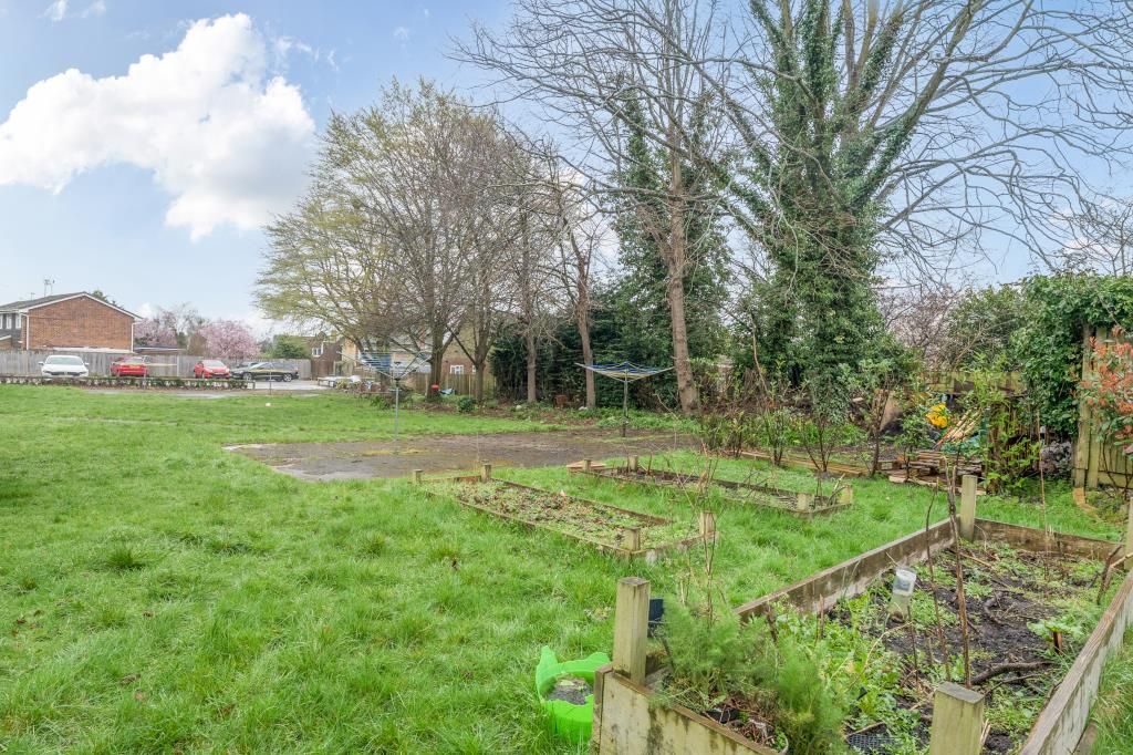 Property photo 2 of 5 External Grounds