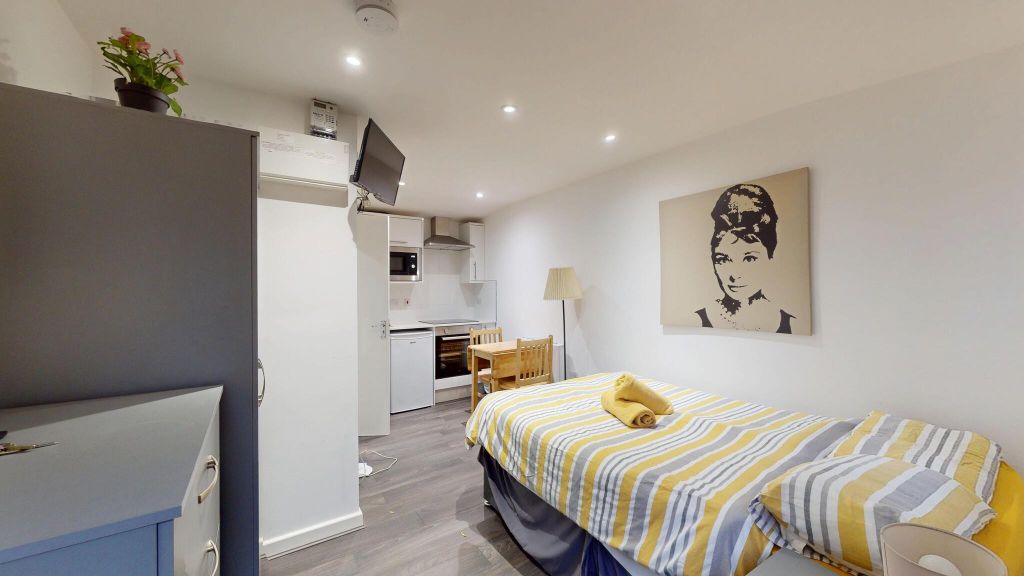 Property photo 3 of 9