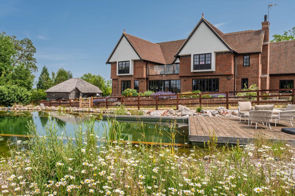 Property photo 1 of 23 Image