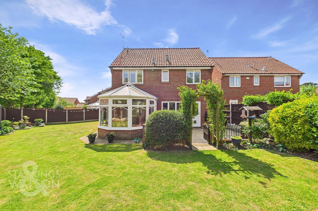 Property photo 1 of 23