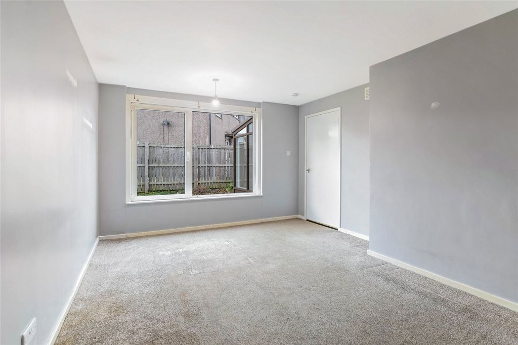 Property photo 2 of 21 Picture No. 03