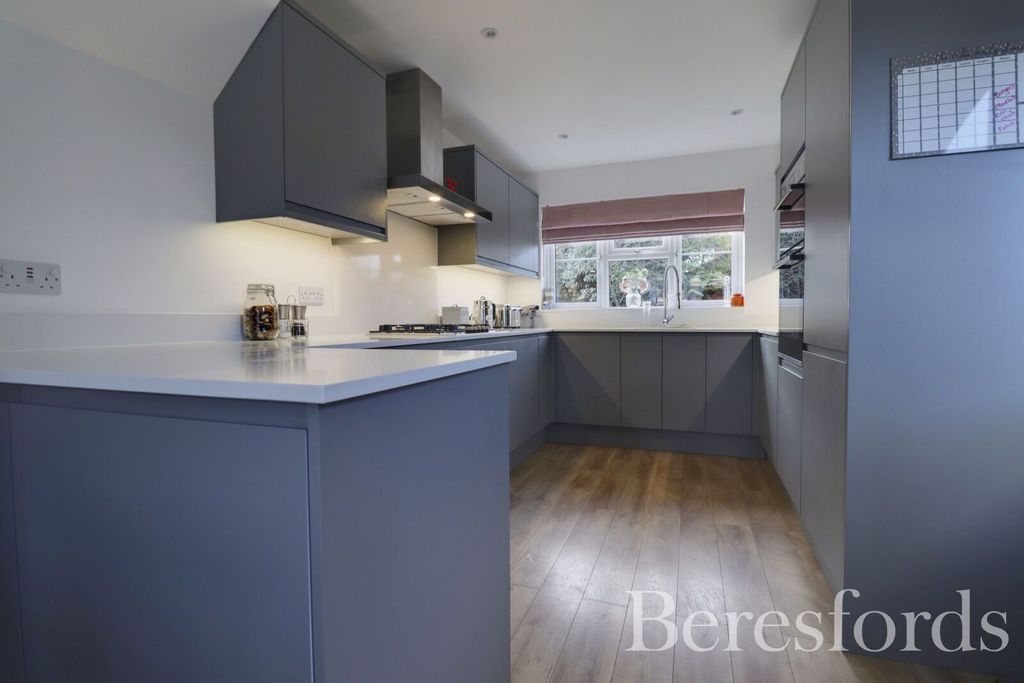 Property photo 2 of 21 Picture 2