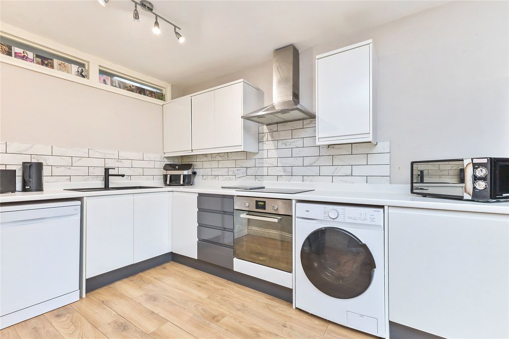 Property photo 2 of 14 Picture No. 06