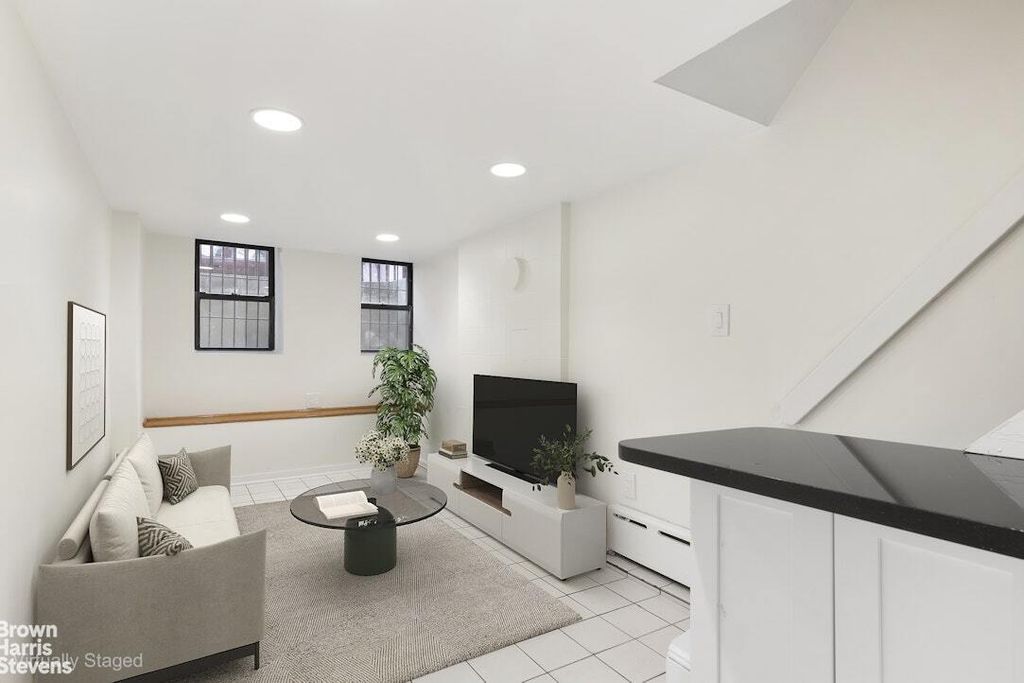 Property photo 2 of 9 <Alttext/>