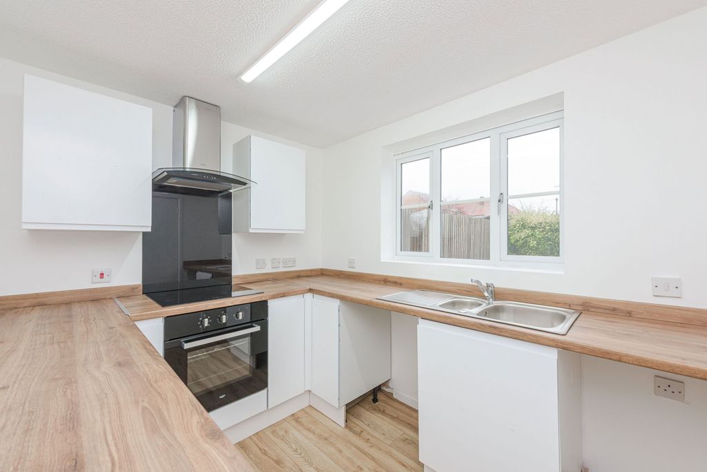 Property photo 3 of 22