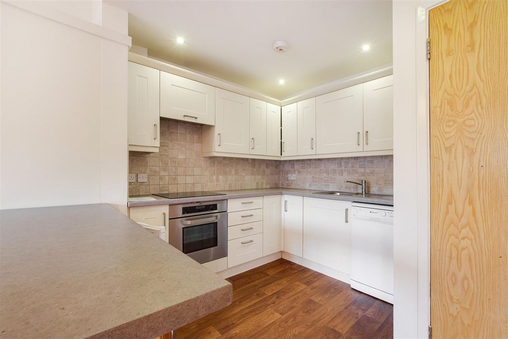 Property photo 2 of 10 Dsc_3634.Jpg