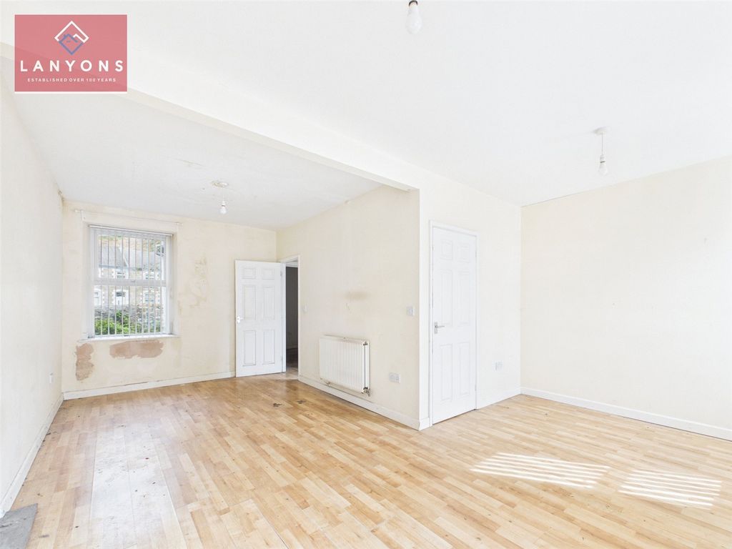 Property photo 2 of 12 Picture No. 12