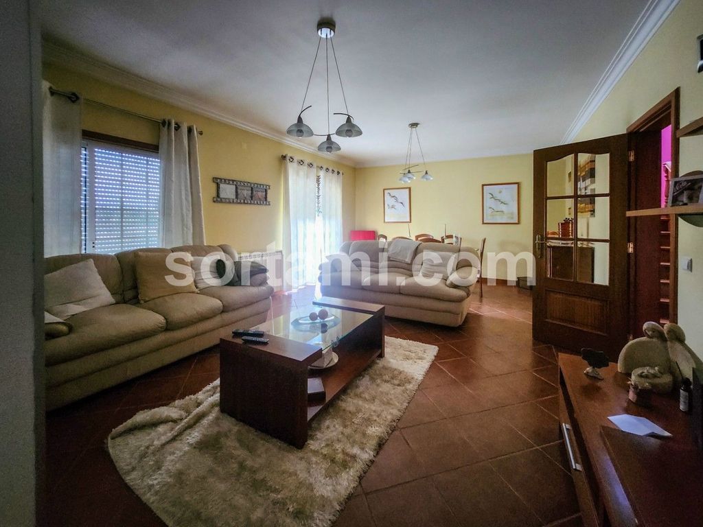 Property photo 3 of 31