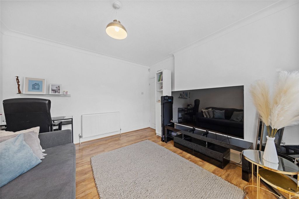 Property photo 3 of 17 Picture No. 08