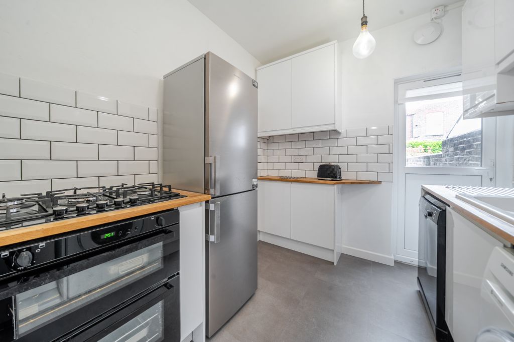 Property photo 3 of 21