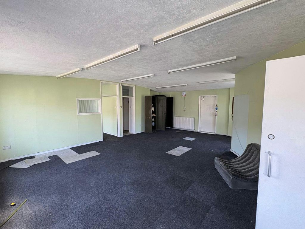 Property photo 2 of 6 7Ea882c7-F8Bb-44E0-B056-66c444988Bee.Jpg