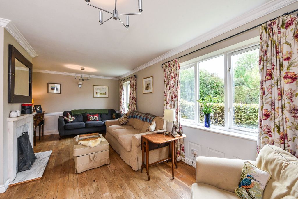 Property photo 3 of 17 Picture No. 06