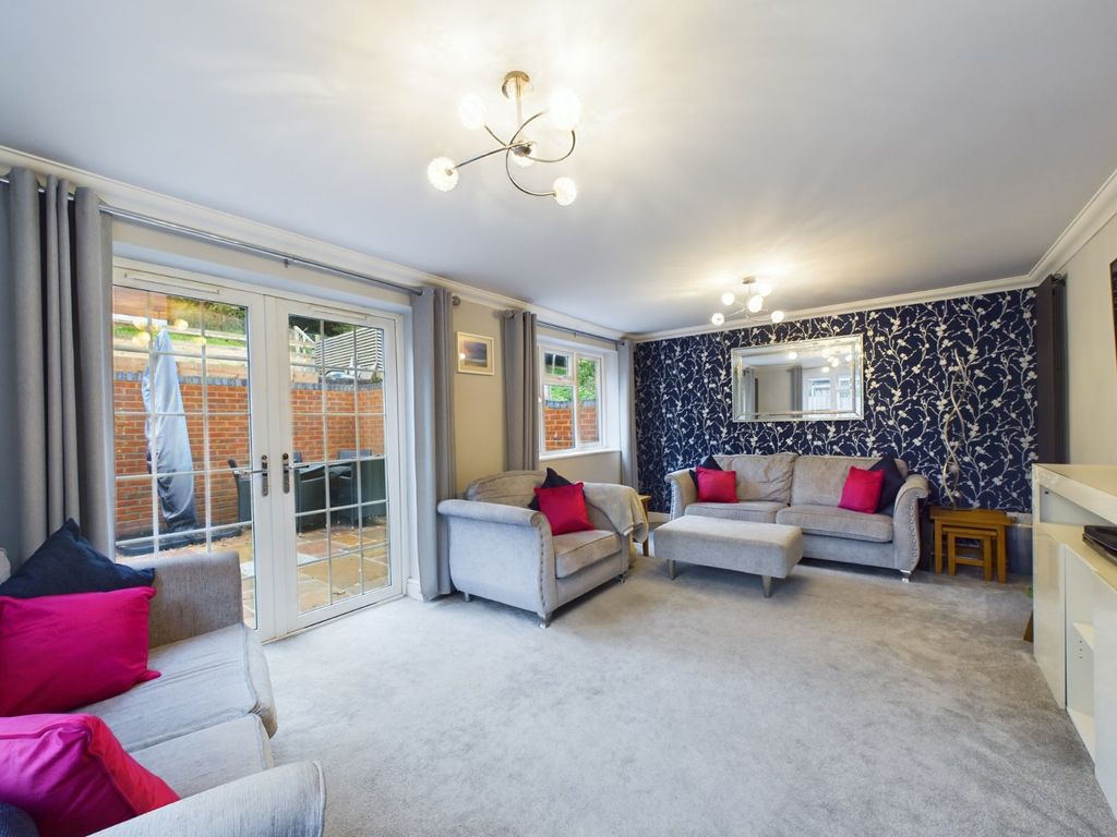 Property photo 2 of 11 Picture No. 42