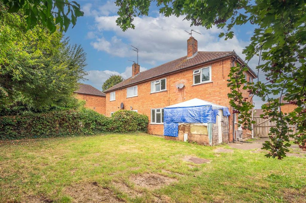 Property photo 2 of 9