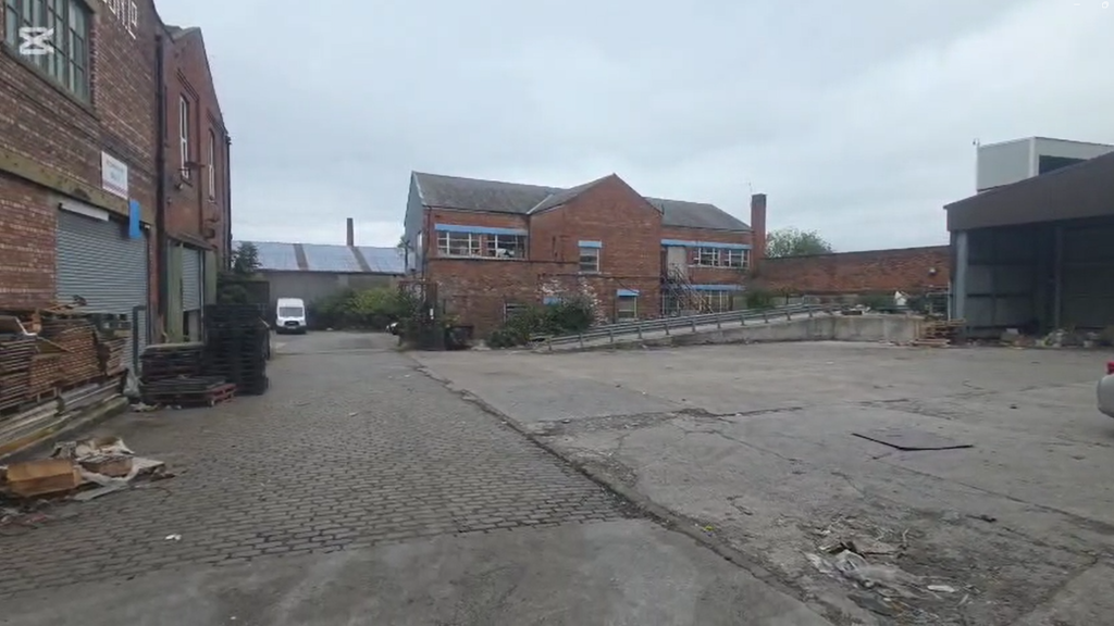 Property photo 3 of 8