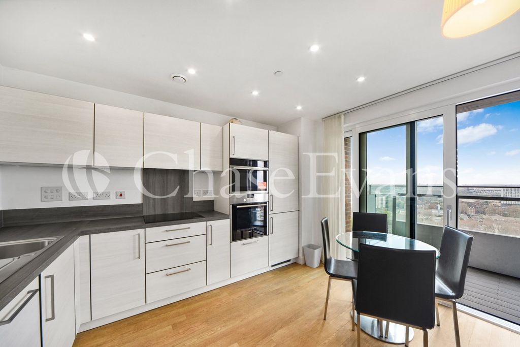 Property photo 2 of 16 Kitchen