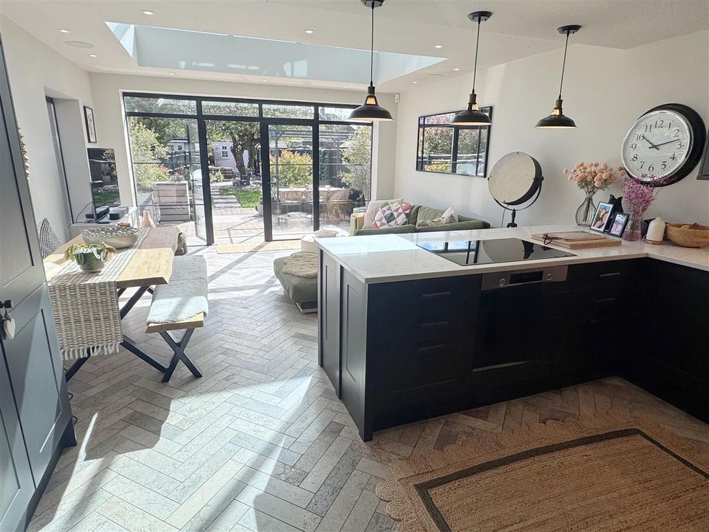 Property photo 3 of 30 Kitch 1 E.Jpg