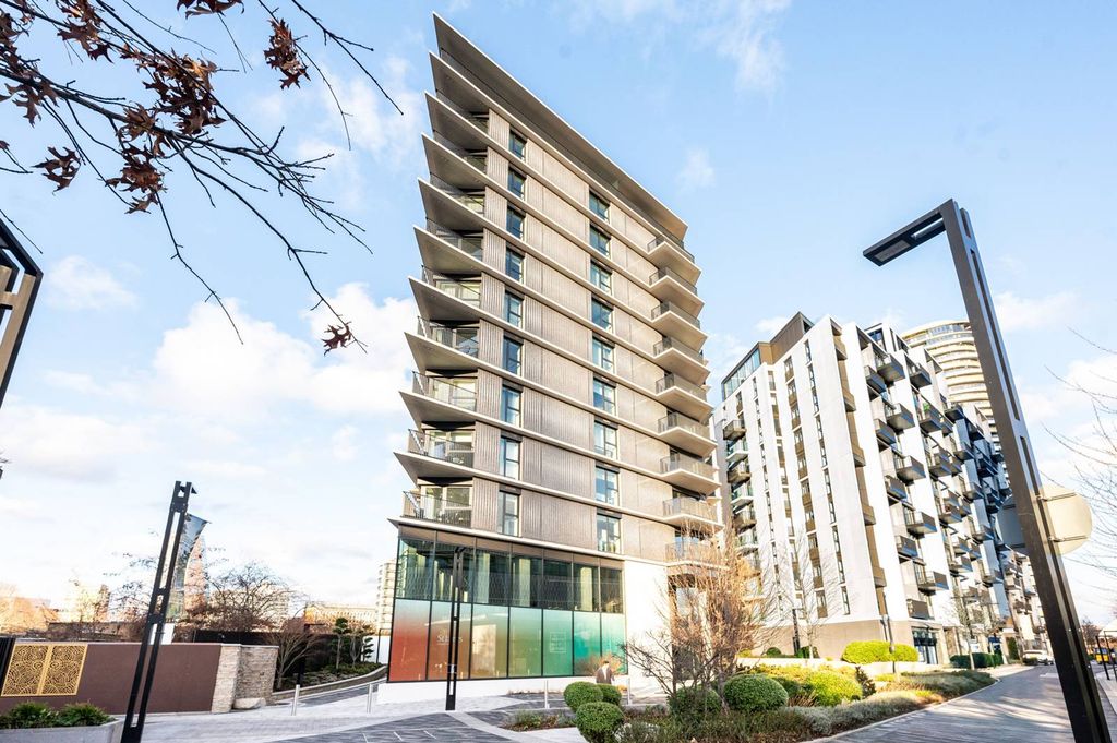 Property photo 1 of 33