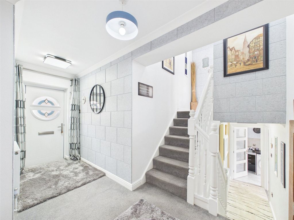Property photo 2 of 21 Picture No. 71