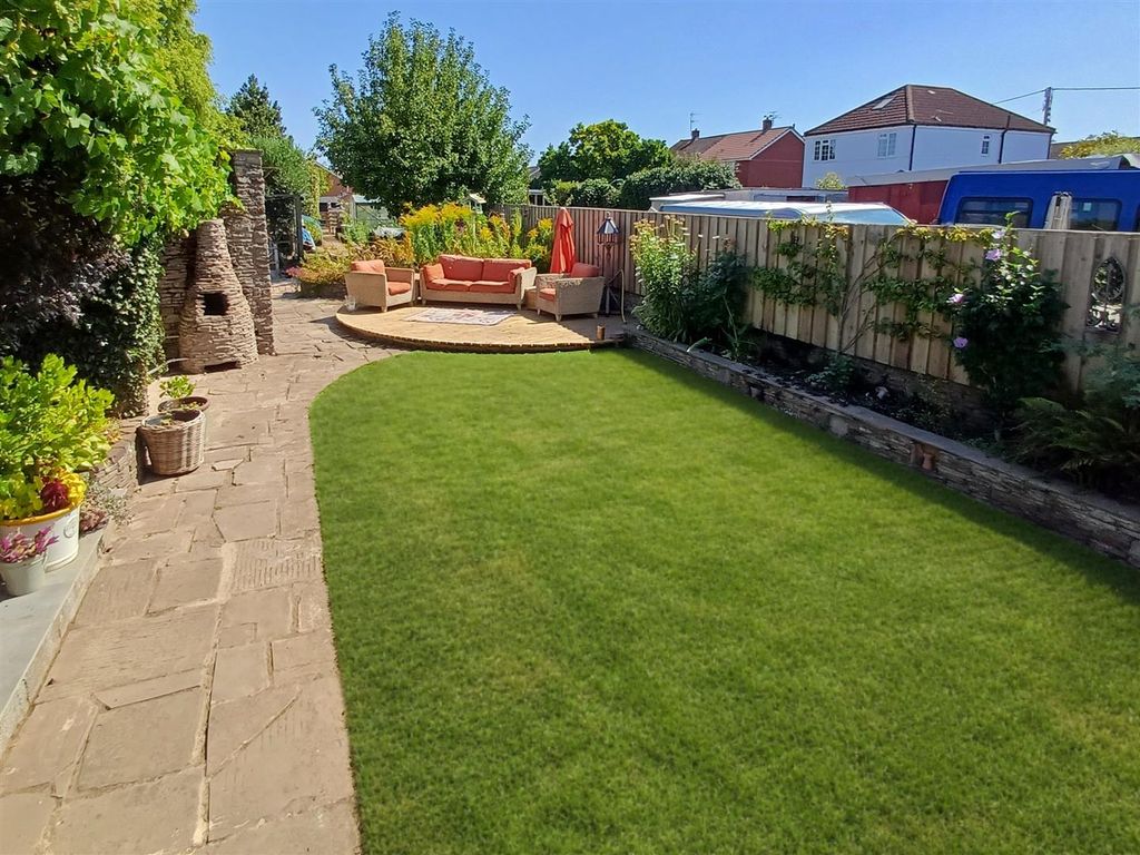 Property photo 2 of 25 1000146629.Jpg