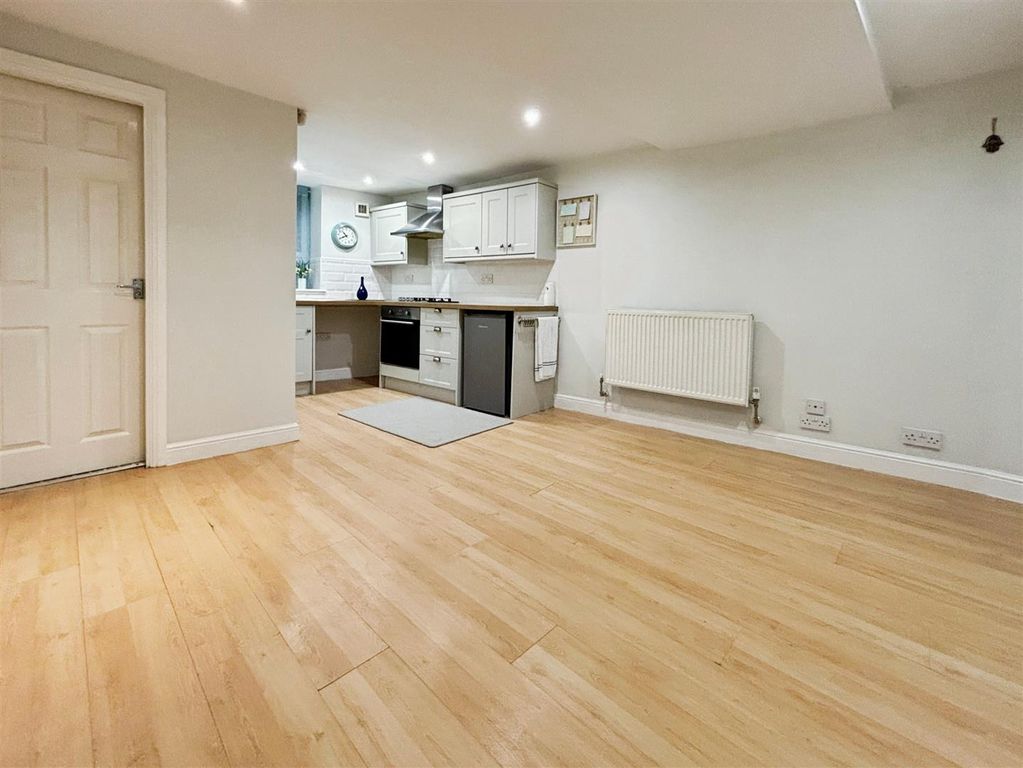 Property photo 2 of 9 Open Plan Living