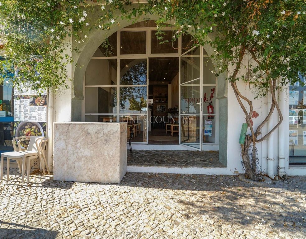 Property photo 2 of 30