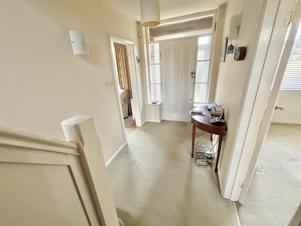Property photo 2 of 31 Hall