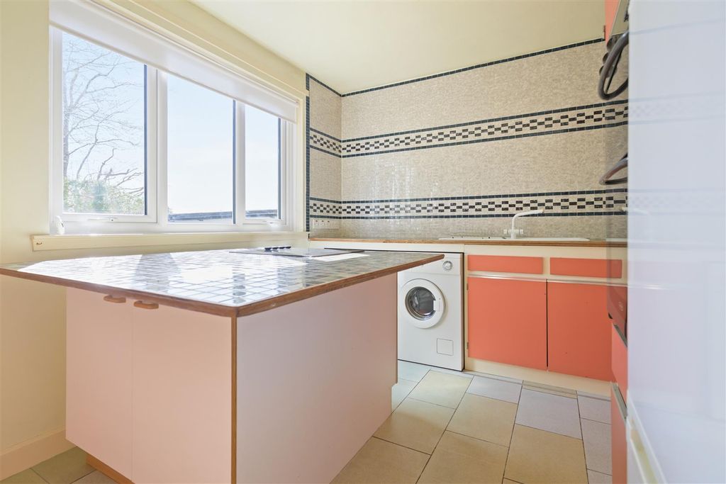 Additional image 6 of 3 bed detached house for saleCorsie Avenue, Perth PH2