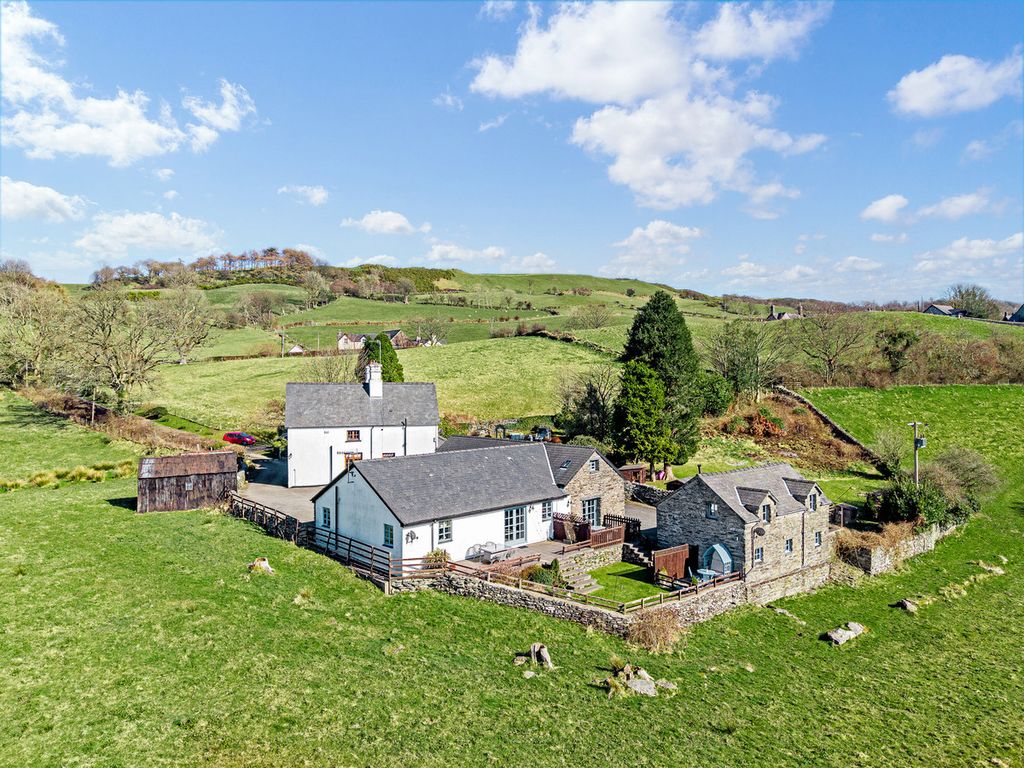 Property photo 1 of 48