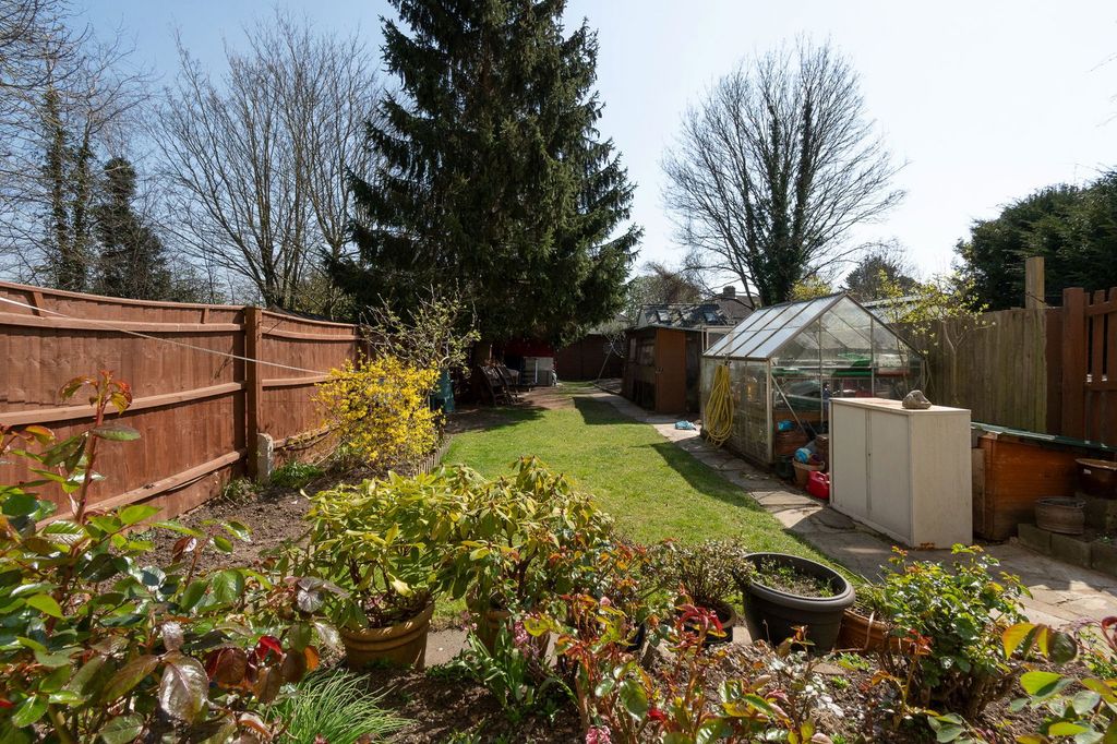 Property photo 2 of 12