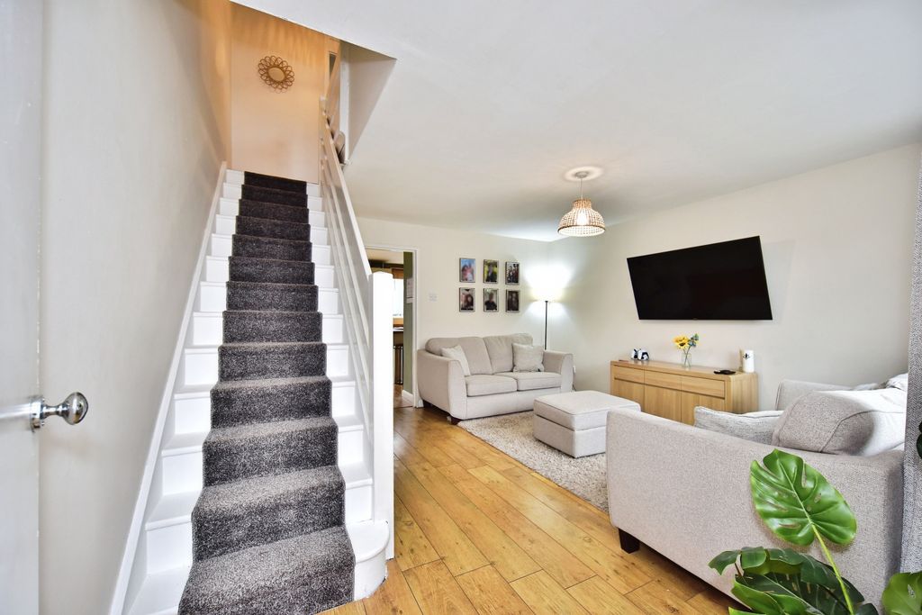 Property photo 2 of 20 Fbb_8109