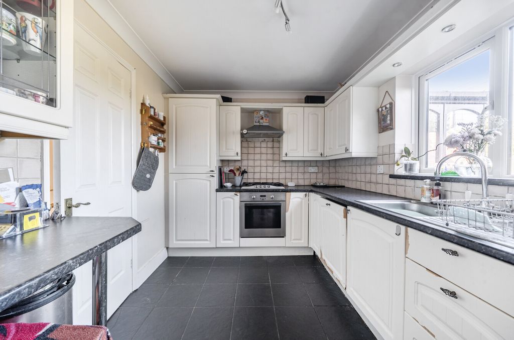 Property photo 2 of 15 1527434-20-6Abfdd...