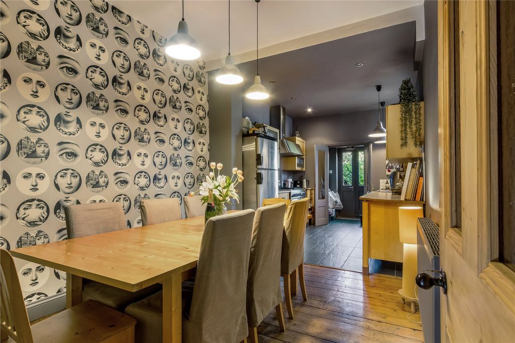 Property photo 3 of 20 Picture No. 23