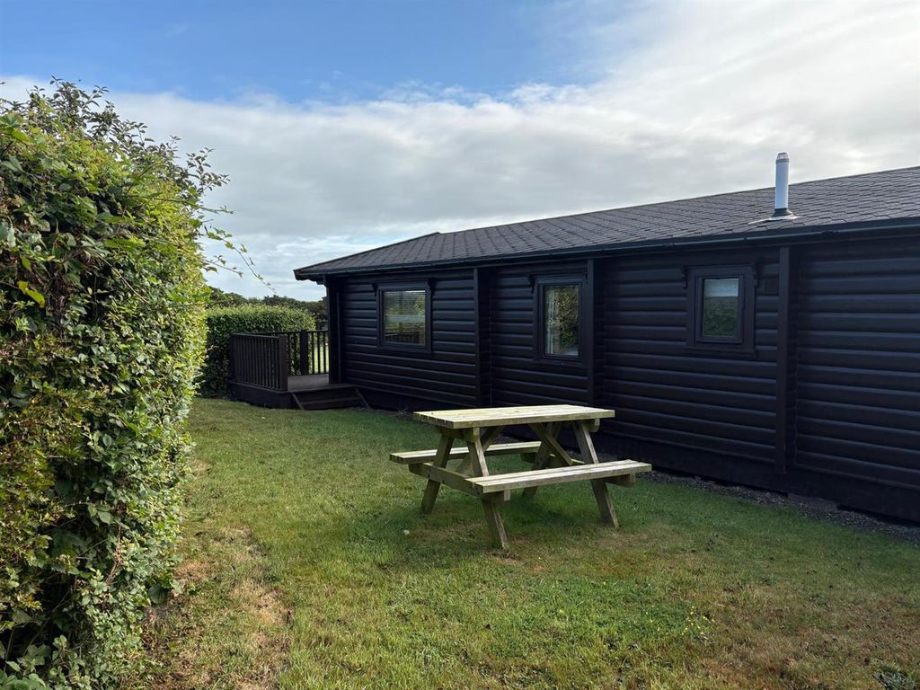 Property photo 3 of 23 E362Be91-Eeca-42E3-8Af1-7Ba8c92Ba63d.Jpeg