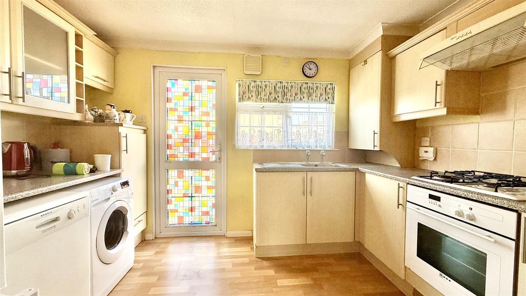 Property photo 2 of 15 Img_9766.Jpg