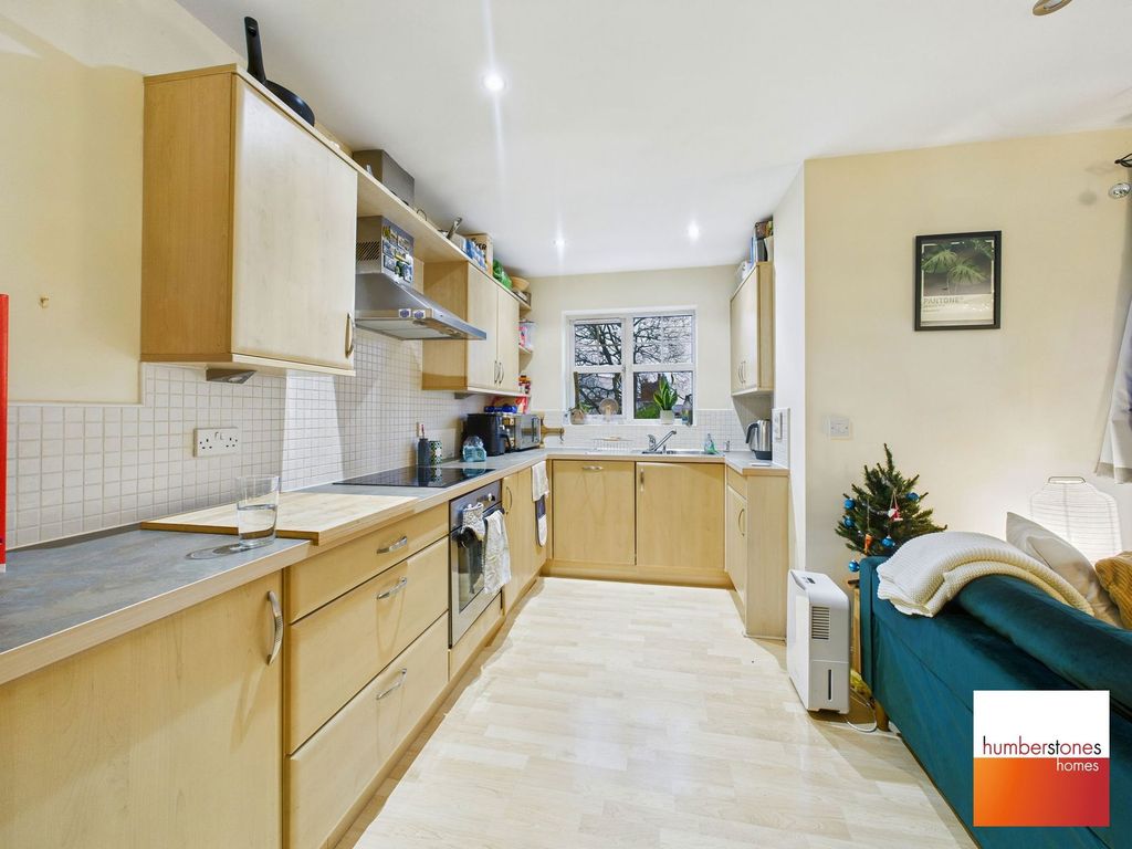 Property photo 3 of 19