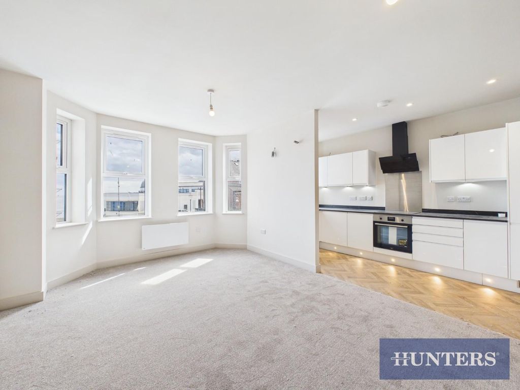 Property photo 1 of 6 Cam03463G0-Pr0106-Still003.Jpg