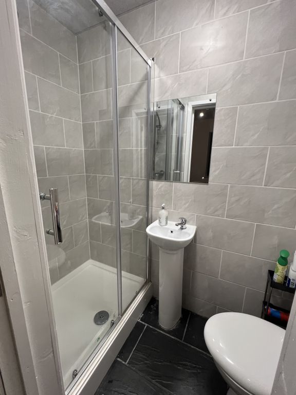 Property photo 2 of 3