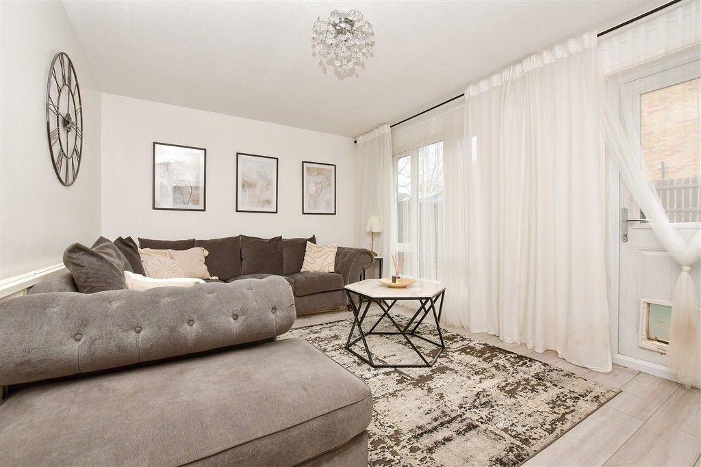 Property photo 3 of 12 Living Room