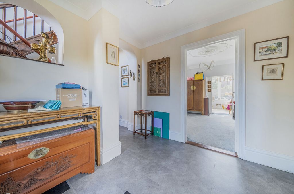 Additional image 10 of 5 bed detached house for saleThe Avenue, Fareham, Hampshire PO14