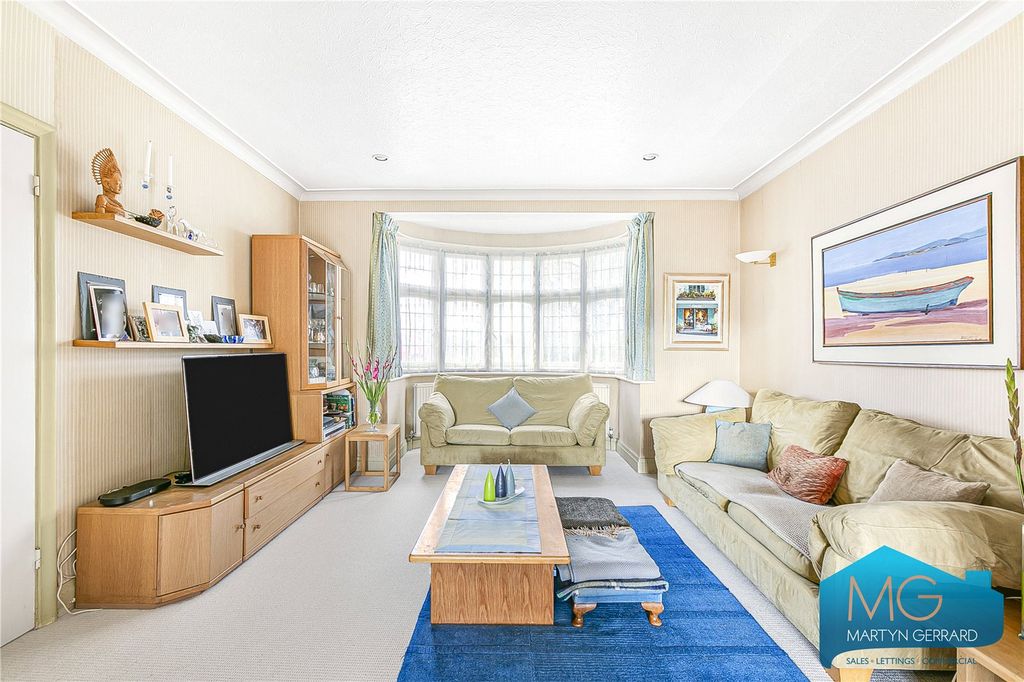 Property photo 2 of 31 Picture No. 30