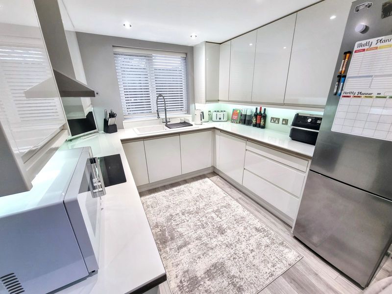 Property photo 3 of 14 Photo 10