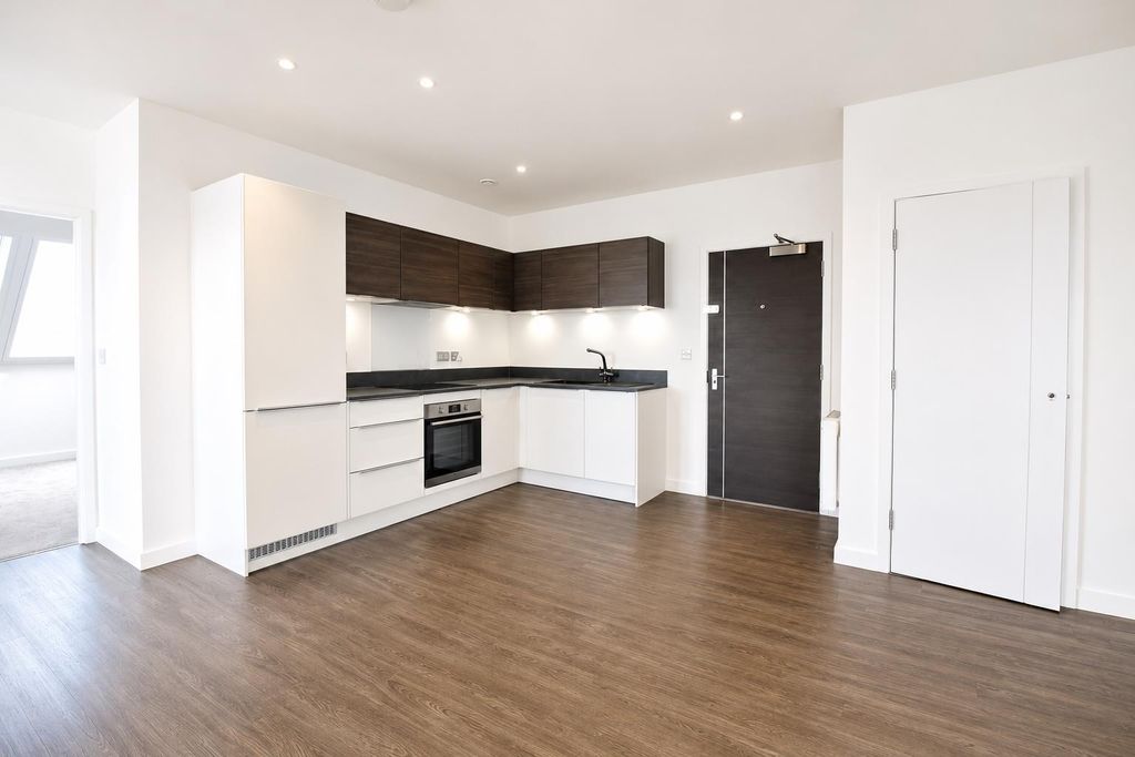 Property photo 3 of 9 Bc77c7B0-309c-425F-B9A4-B067Caf10914.Png