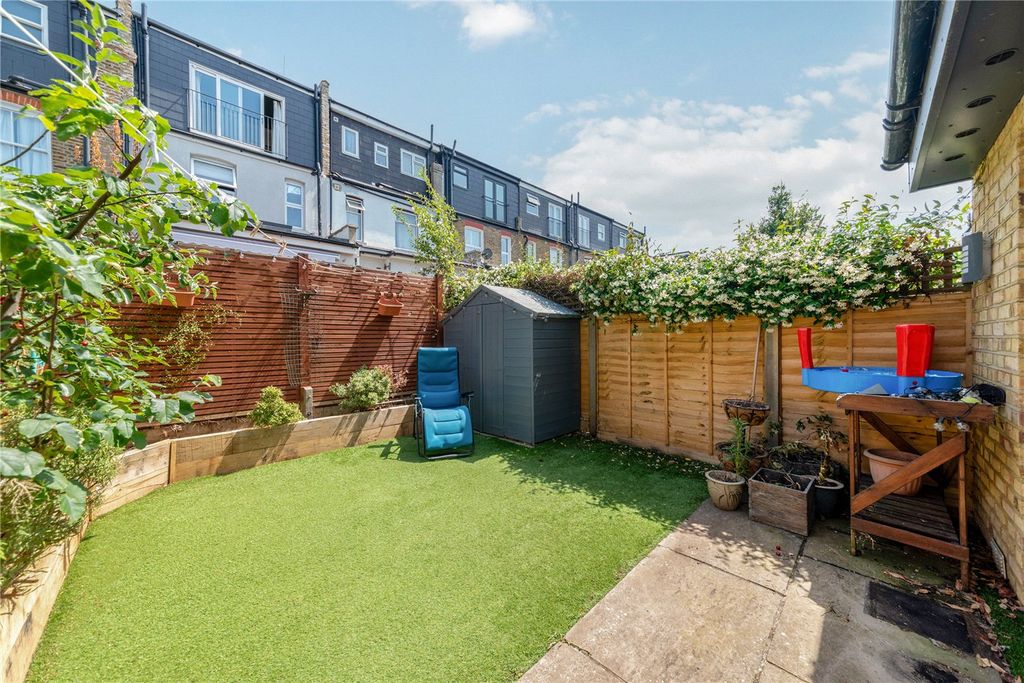 Property photo 3 of 12 Picture No. 23