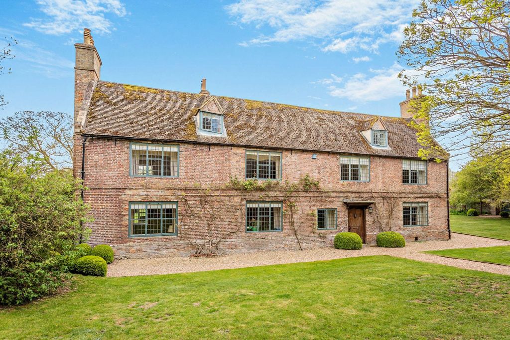 Property photo 1 of 18 The Manor House