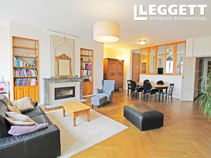 Property photo 2 of 10